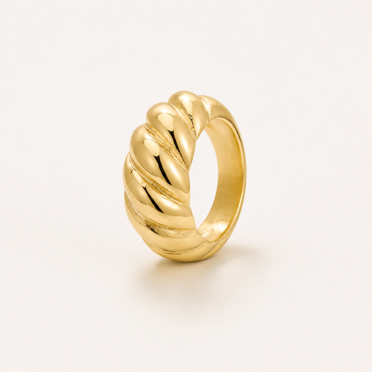 Statement gold prstan